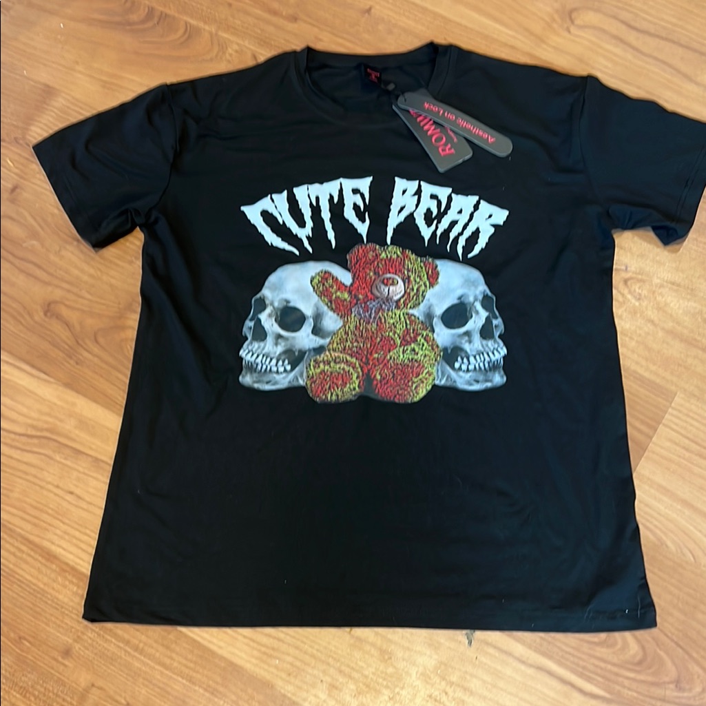 Black Graphic T Shirt S Cute Bear Design W Skulls Nwt Runs Big